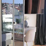 Dedaj - Penthouse Auri Daire *