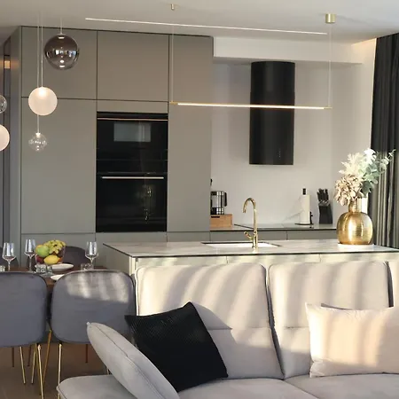 Dedaj - Penthouse Auri Lejlighed *