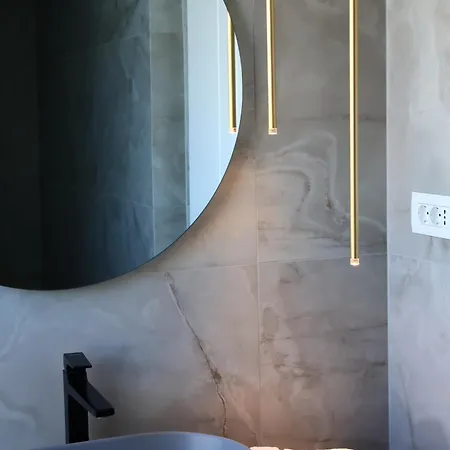 Dedaj - Penthouse Auri Lejlighed *