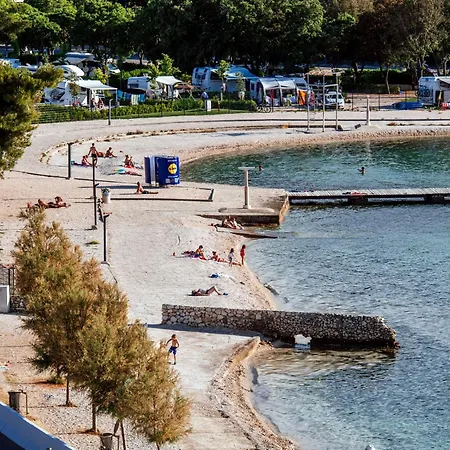 Dedaj - Penthouse Auri Lejlighed *